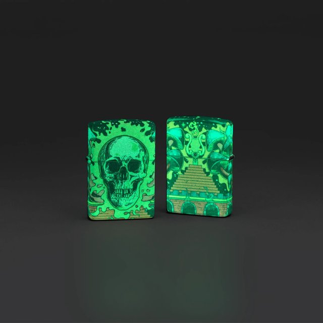 ZIPPO LIGHTER SKULL DESIGN 48640